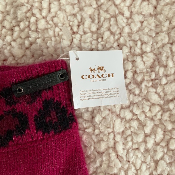 NWT Coach Ocelot Touch Gloves - Picture 2 of 4